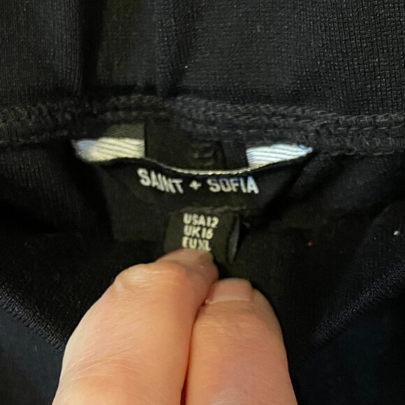 Saint + Sofia US 12 / 28" Inseam Finsbury Pant Black Easy Relaxed Tapered Leg - Picture 6 of 7